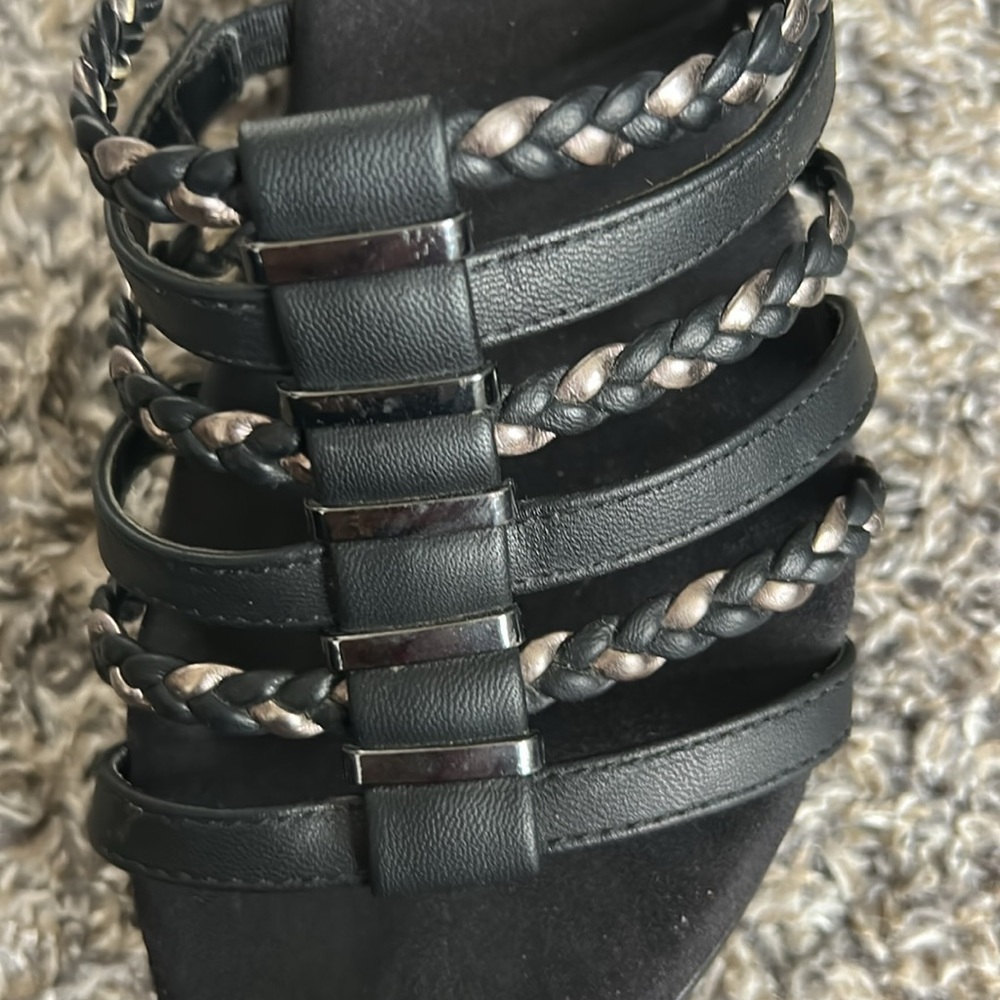 Croft & Barrow women’s black and silver wedge heel sandals size 7.5 - Picture 8 of 9